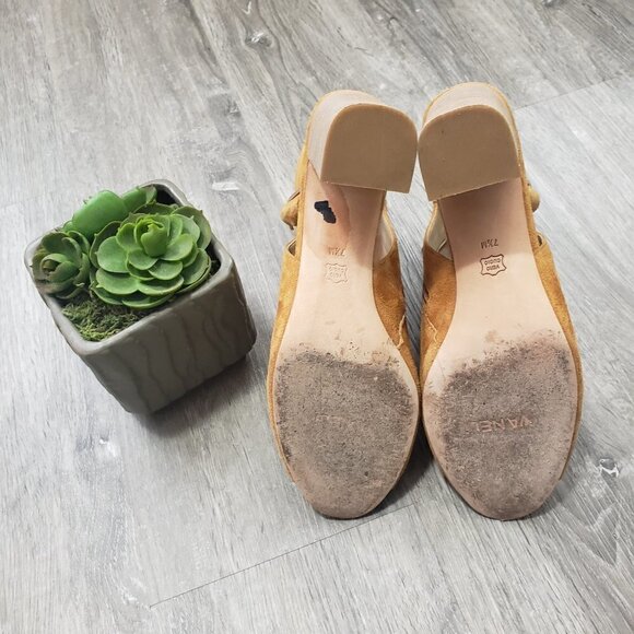 Vaneli Bisa Cuoio Gold Suede Open Toe Bootie 37.5 - Picture 7 of 8